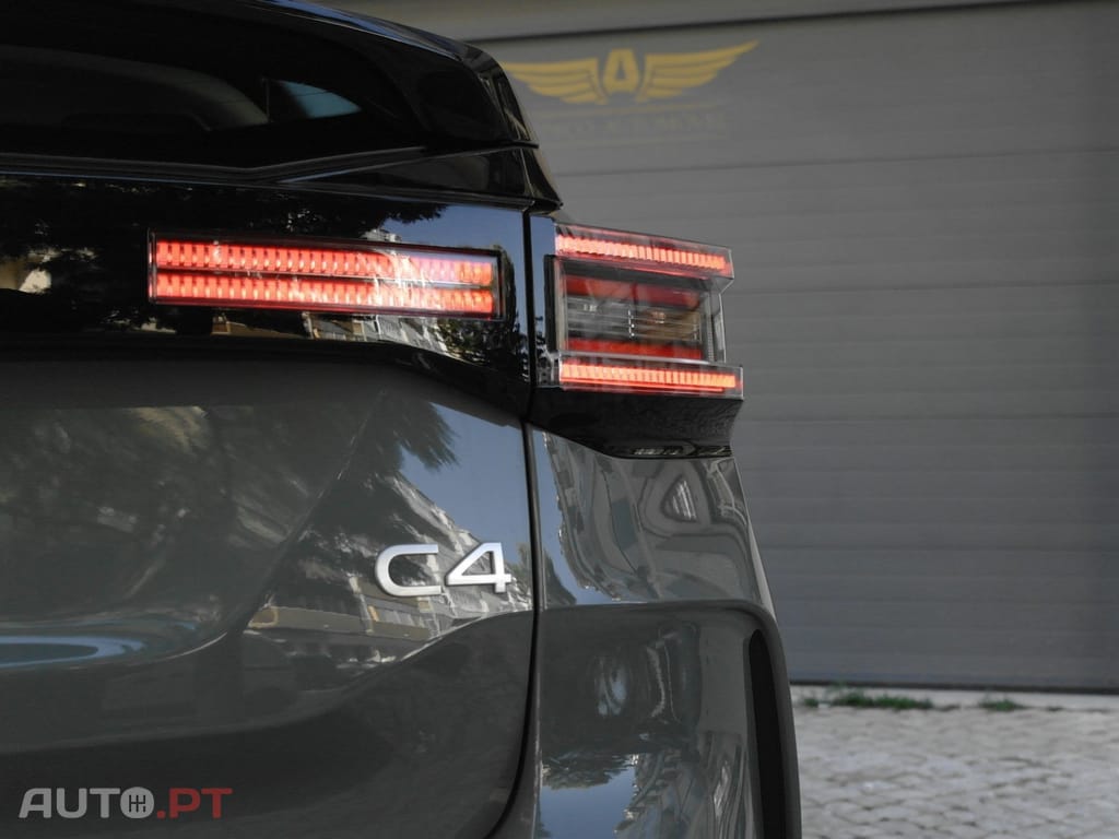 Citroen C4 1.2 Hybrid Plus e-DSC6