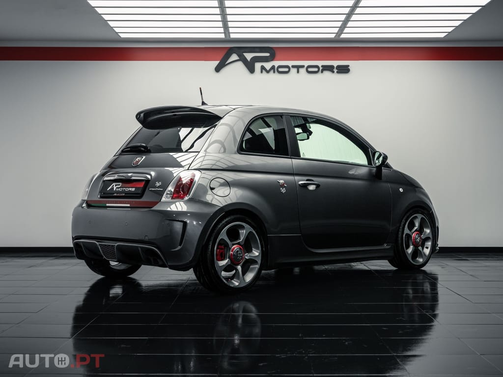 Abarth 595 SCUDERIA ITALIA
