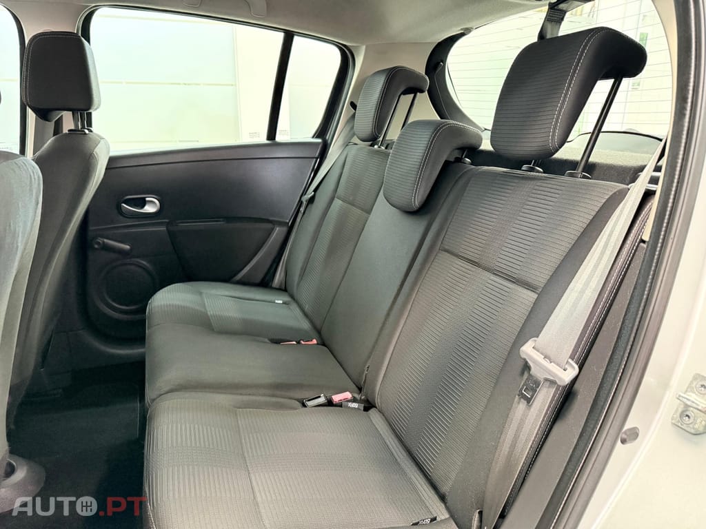 Renault Clio 1.2 16V Dynamique