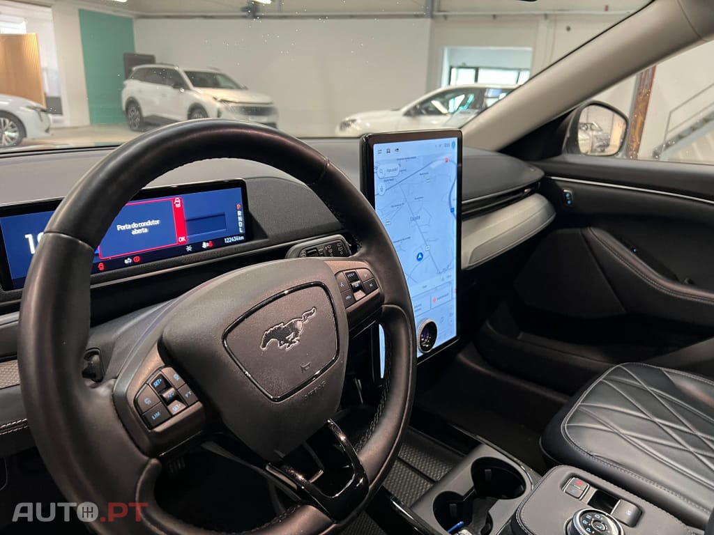 Ford Mustang Mach-E 72.6 kWh Premium AWD
