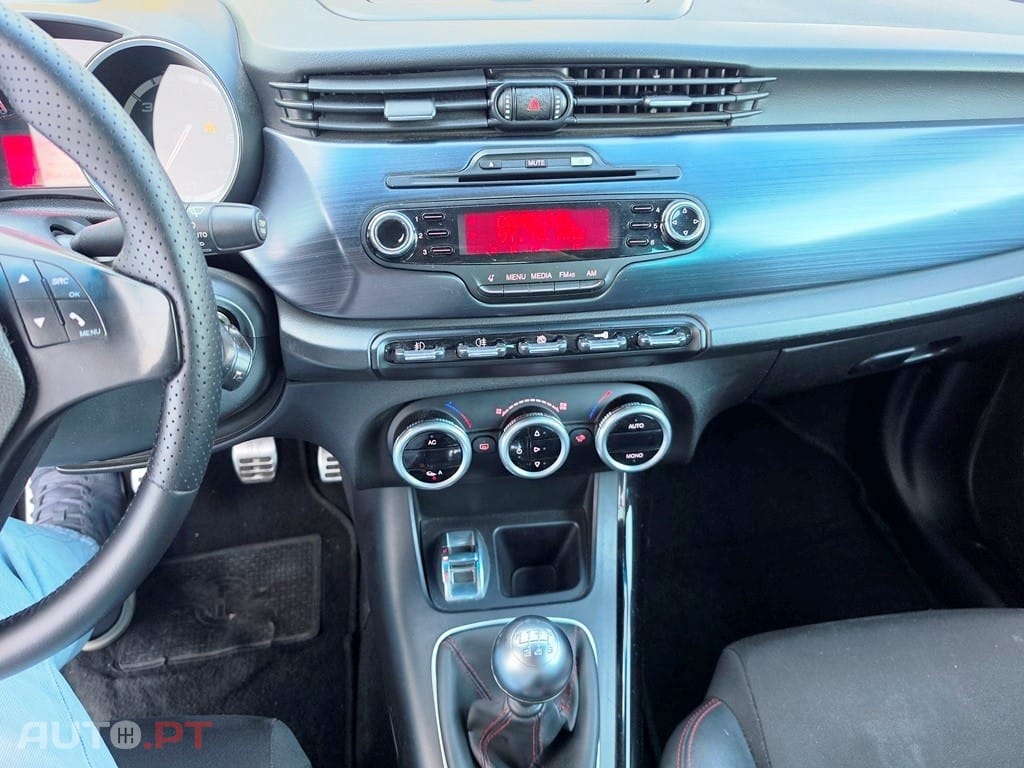 Alfa Romeo Giulietta 1.6 JTDm Exclusive