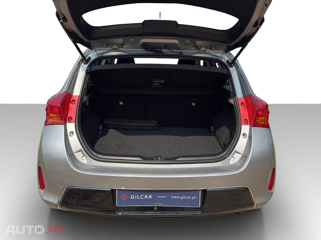 Toyota Auris 1.4 D-4D Exclusive