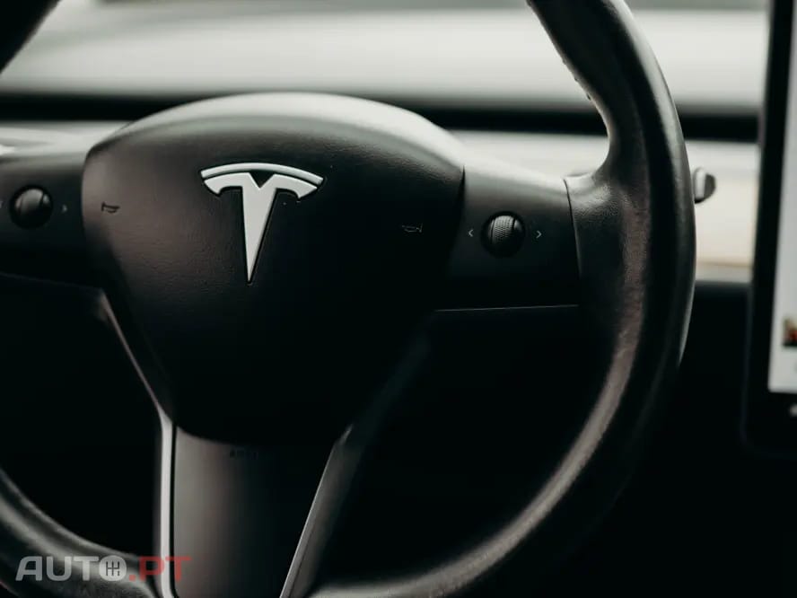 Tesla Model 3 Long Range AWD Dual Motor