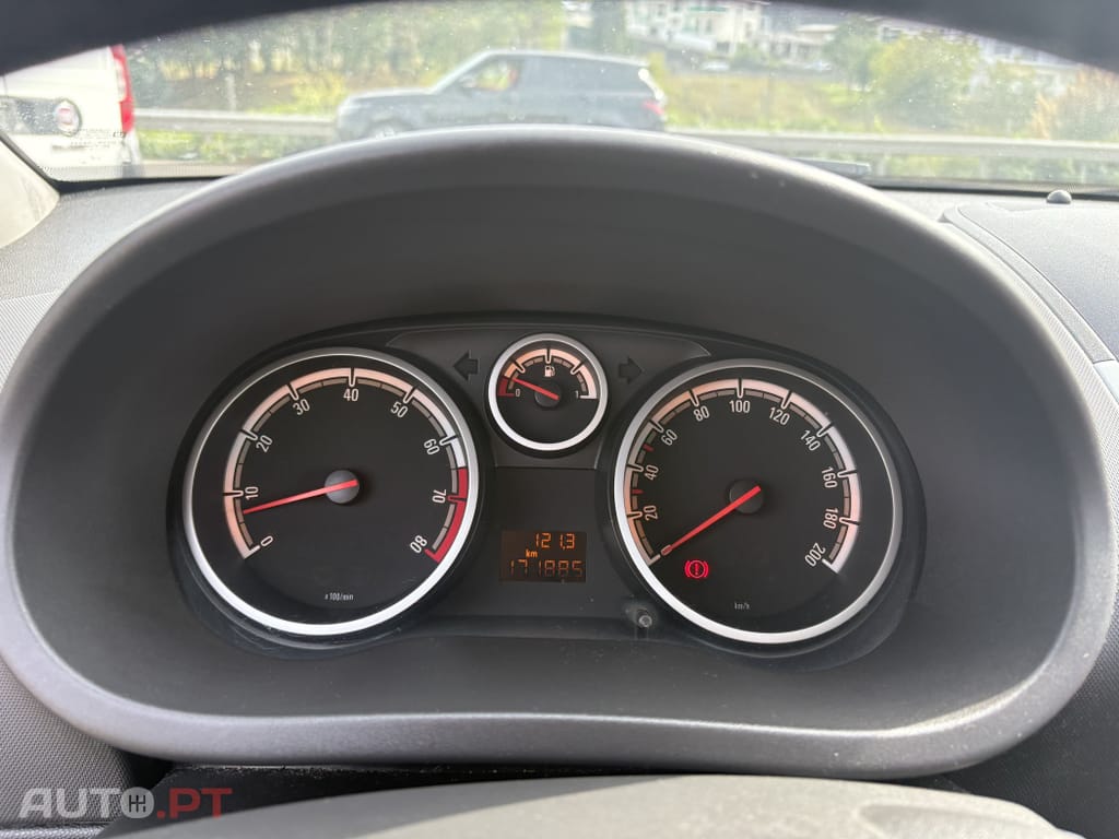 Opel Corsa 1.2 Enjoy