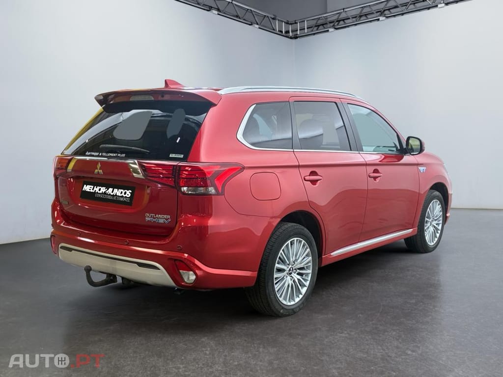 Mitsubishi Outlander 2.4l 4WD PHEV Business