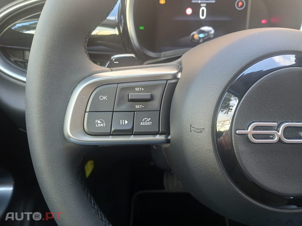 Fiat 600 1.2 Hybrid Icon