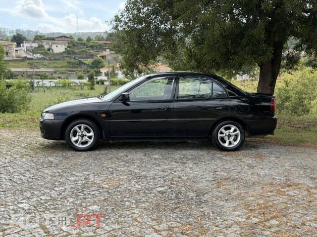 Mitsubishi Lancer 1.3 GLX