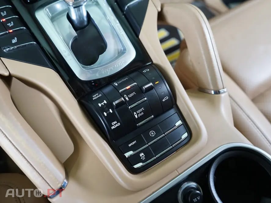 Porsche Cayenne 3.0 V6