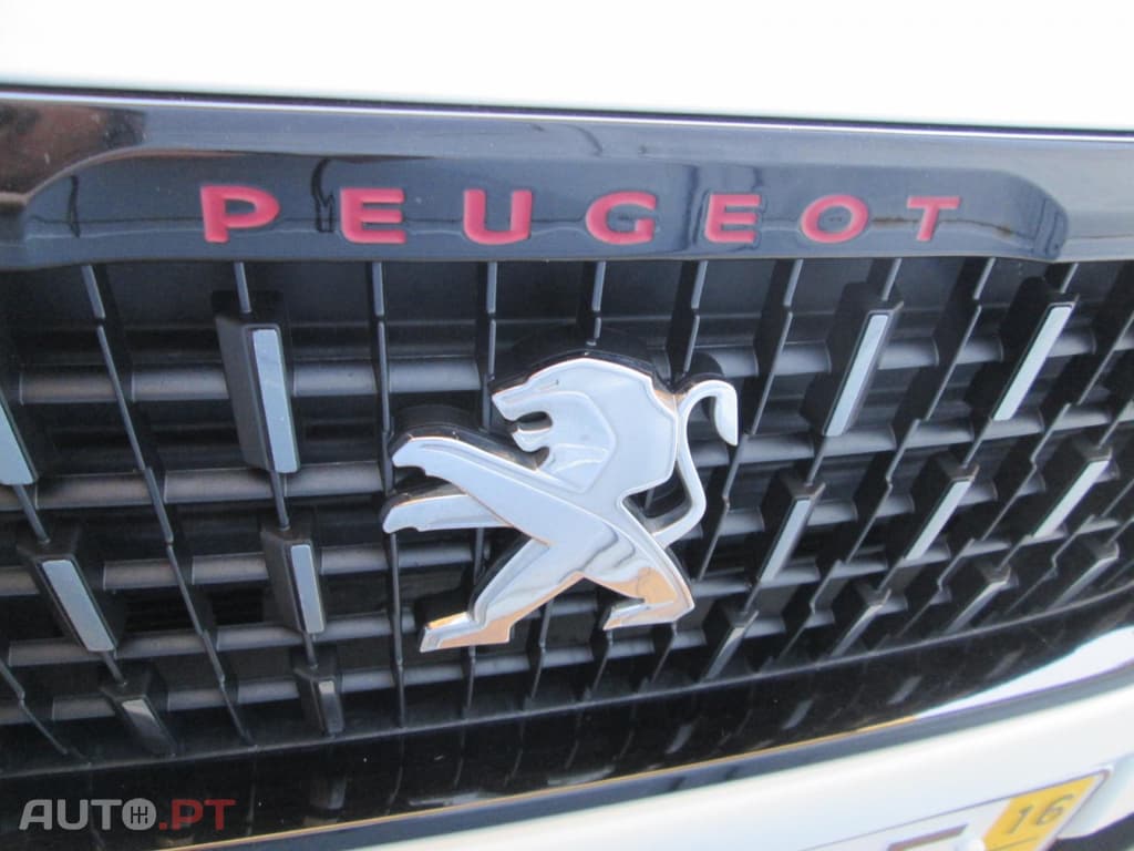 Peugeot 2008 1.6 BlueHdi GT LINE