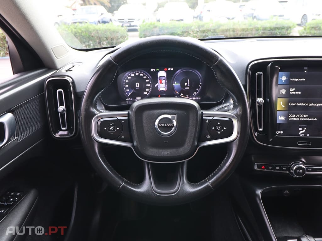 Volvo XC40 Hibrido-Gasolina