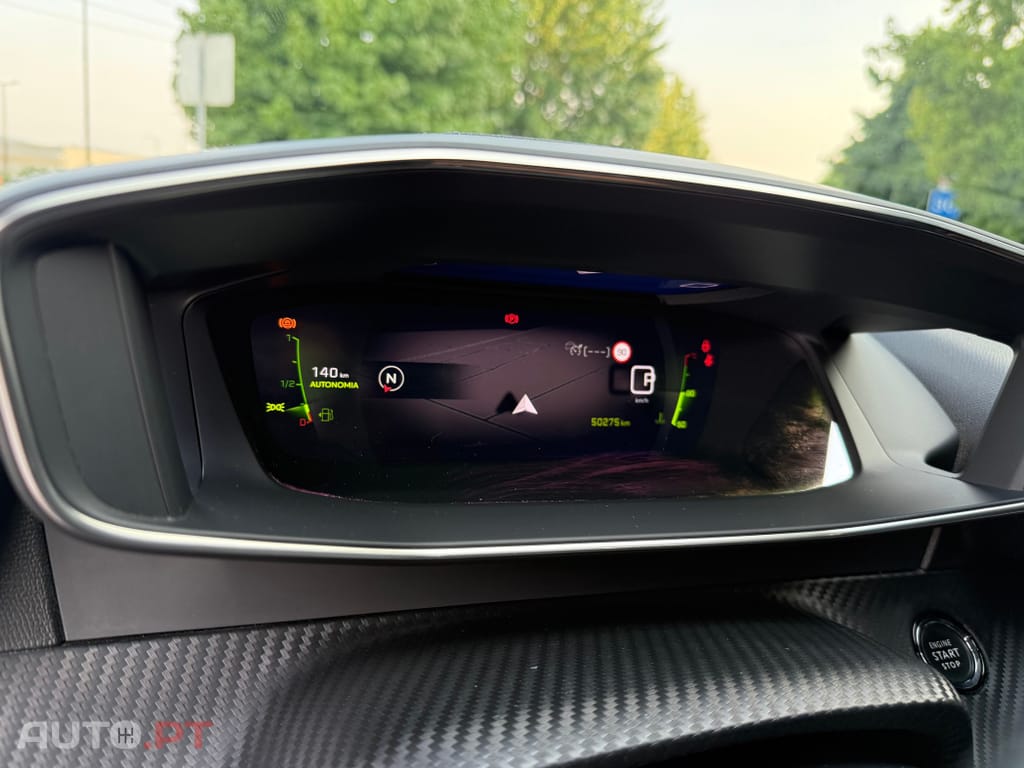 Peugeot 2008 PureTech 155 EAT8 GT