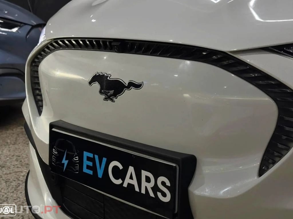 Ford Mustang Mach-E 98.7 kWh Premium
