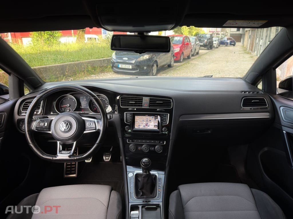 Volkswagen Golf 2.0 TDi Highline