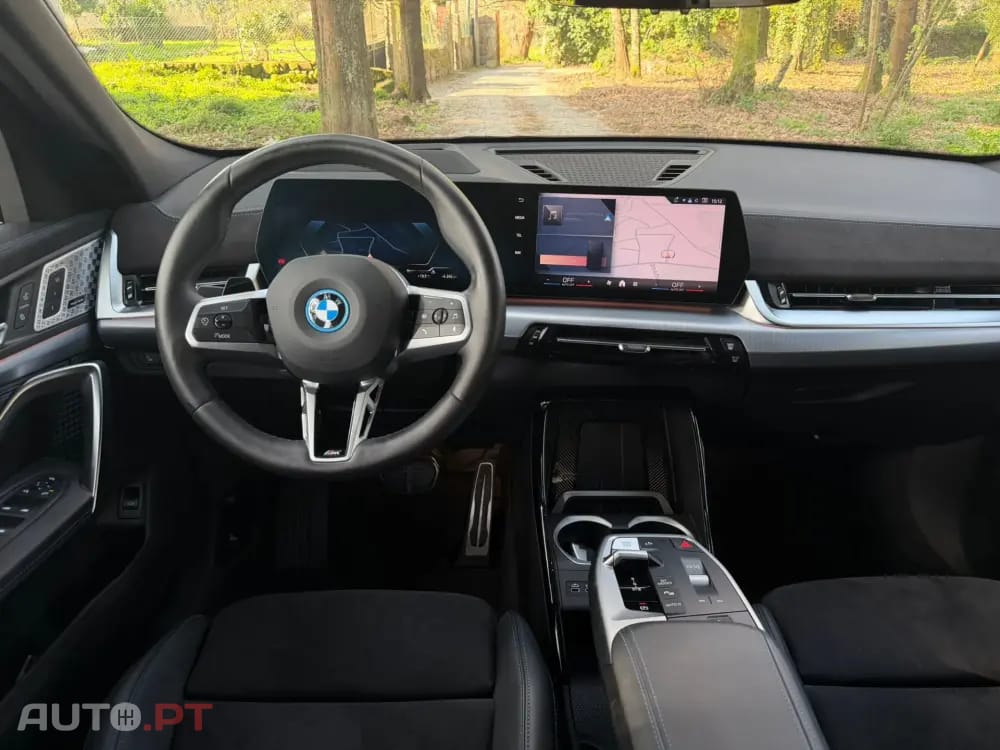 BMW iX2 xDrive30 Pack Desportivo M Pro