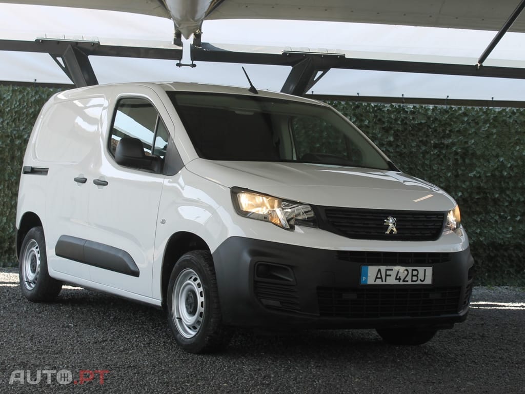 Peugeot Partner PRO STANDART 3 LUGARES / IVA DEDUTÍVEL