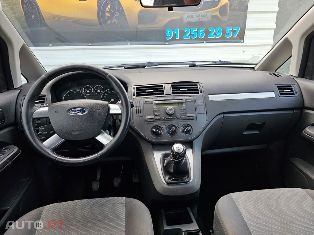 Ford C-Max titanium