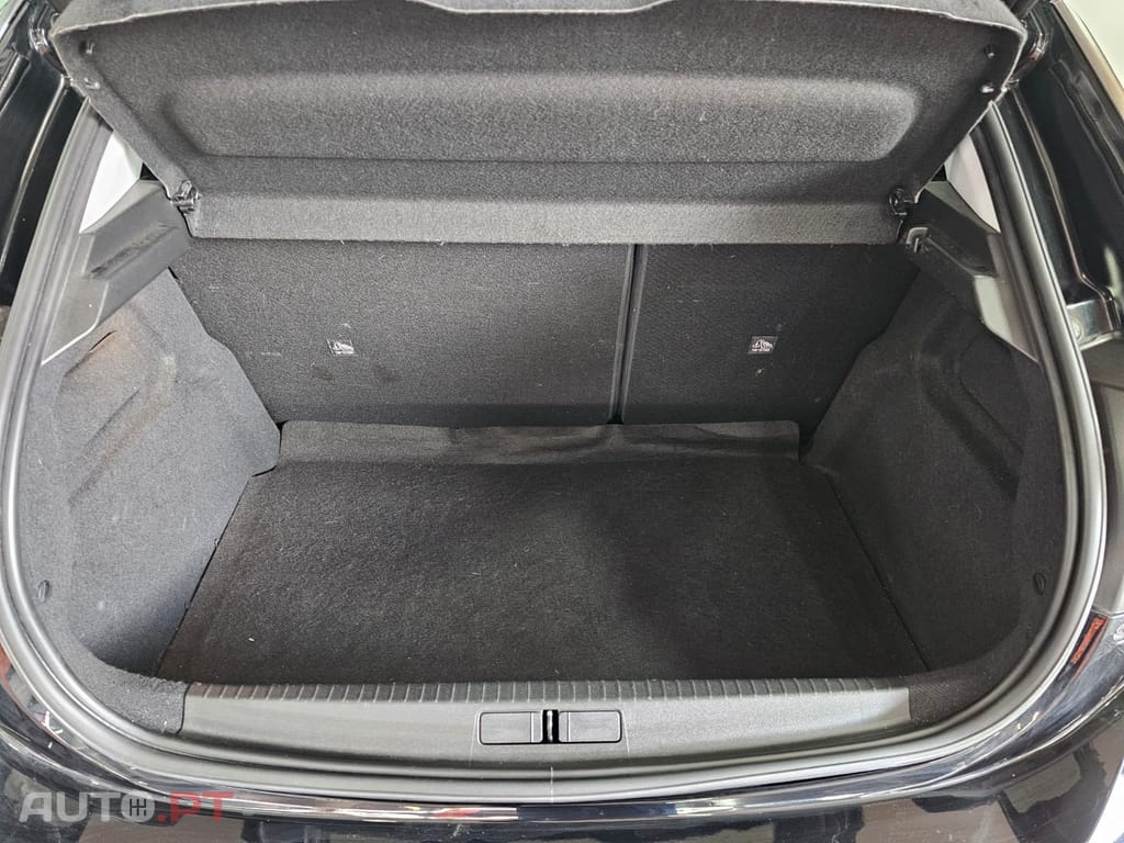 Opel Corsa 1.2 T Business Edition