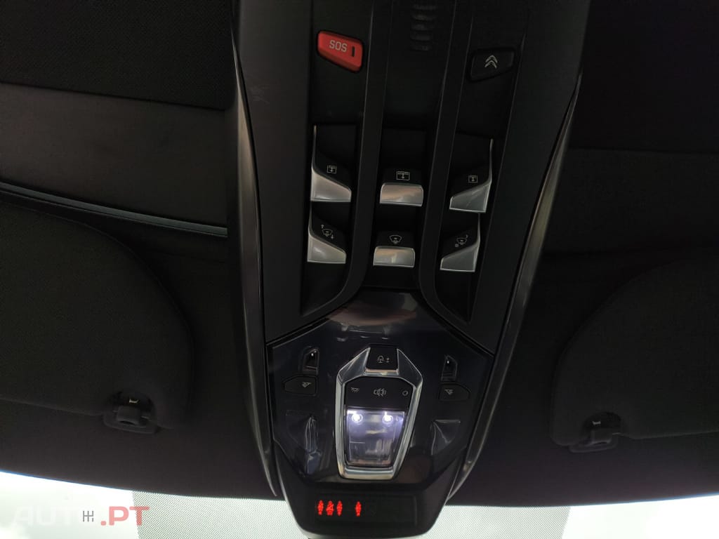 DS DS5 2.0HDi SPORTCHIC HYbrid4 