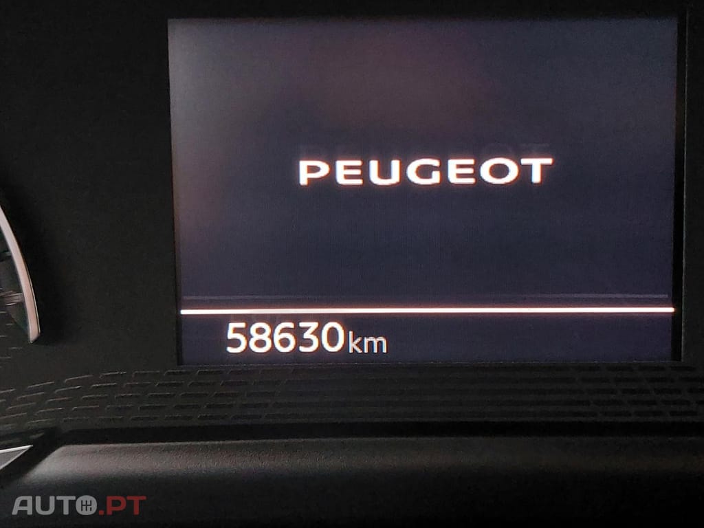 Peugeot 2008 1.5 BlueHDi Active Pack