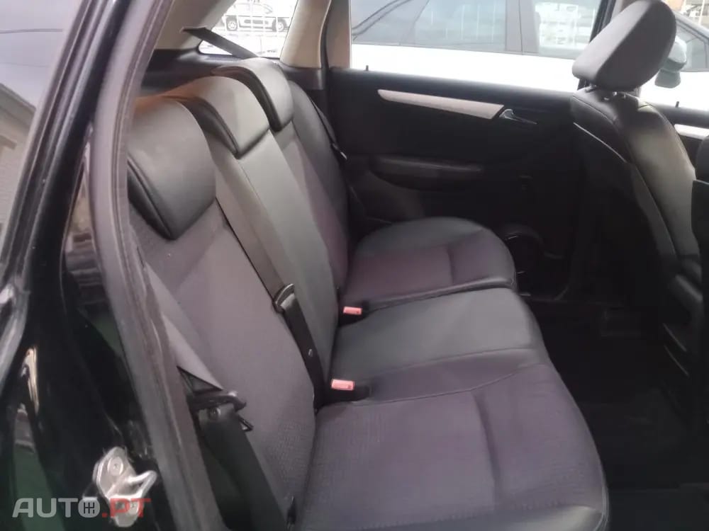 Mercedes-Benz B 180 ND