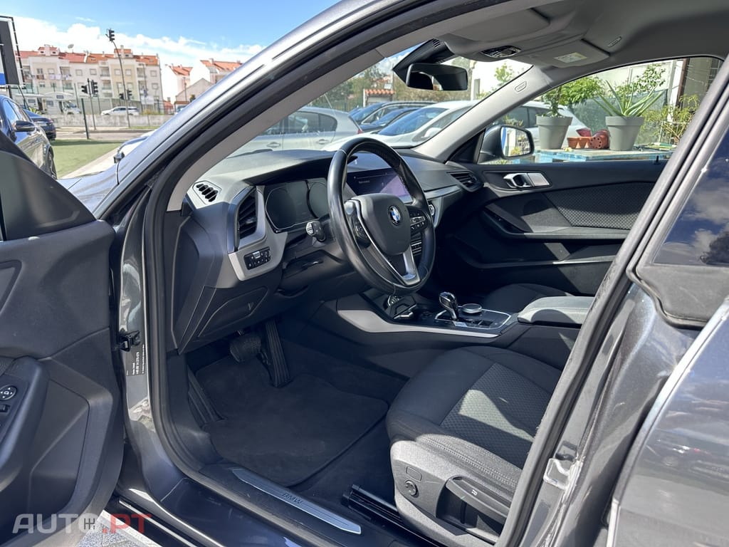 BMW 220 d Advantage