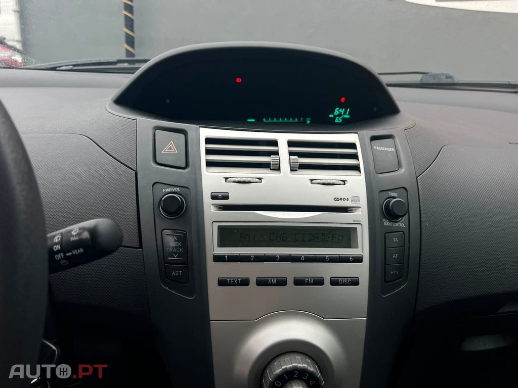Toyota Yaris 1.0 VVT-i AC