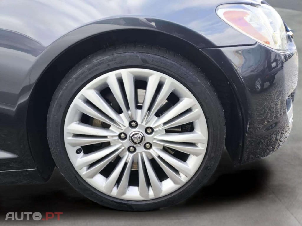 Jaguar XF 3.0 D SPORT