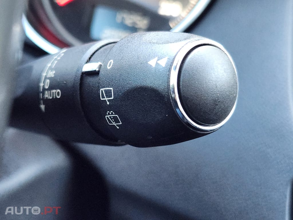 Peugeot 508 RXH 2.0 HDi Hybrid4 2-Tronic
