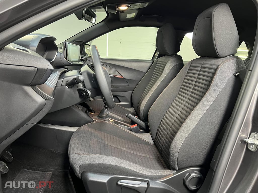 Peugeot 2008 1.2 PureTech 100cv Allure Pack