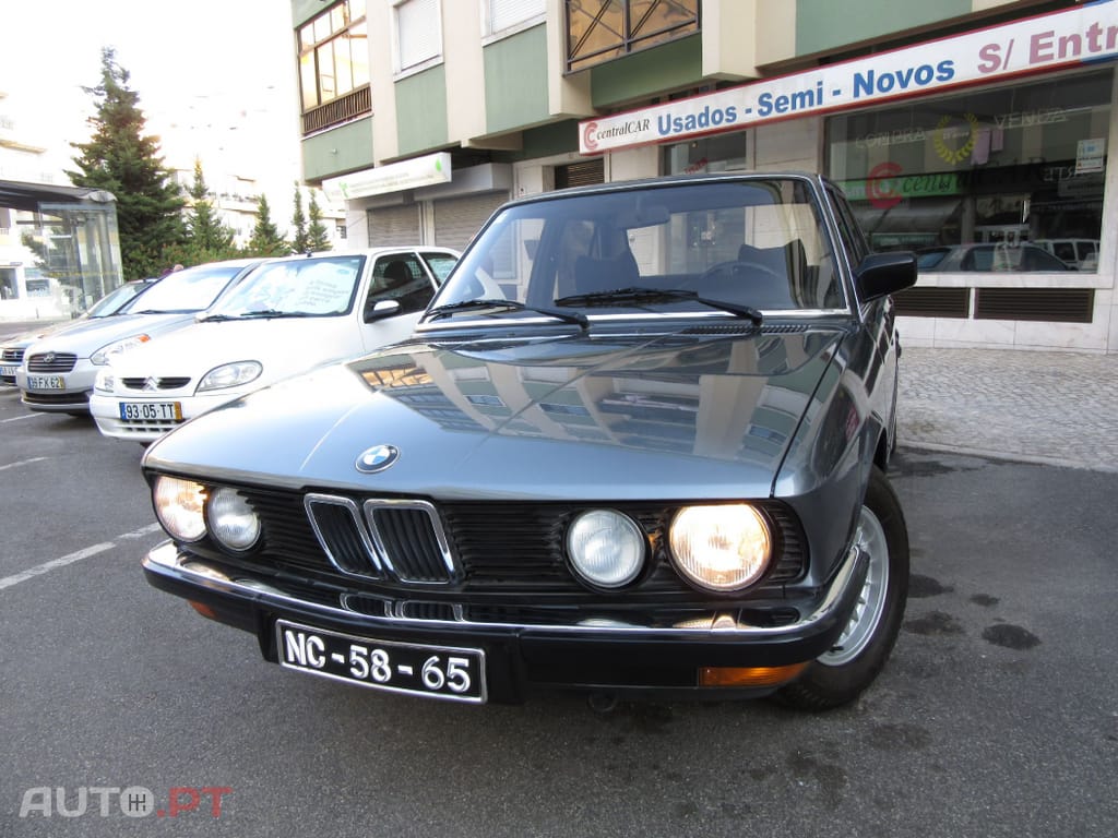 BMW 520 i E28 1983 Clássico