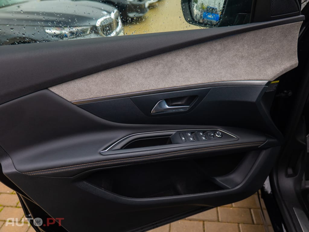 Peugeot 3008 1.6 Hybrid GT e-EAT8