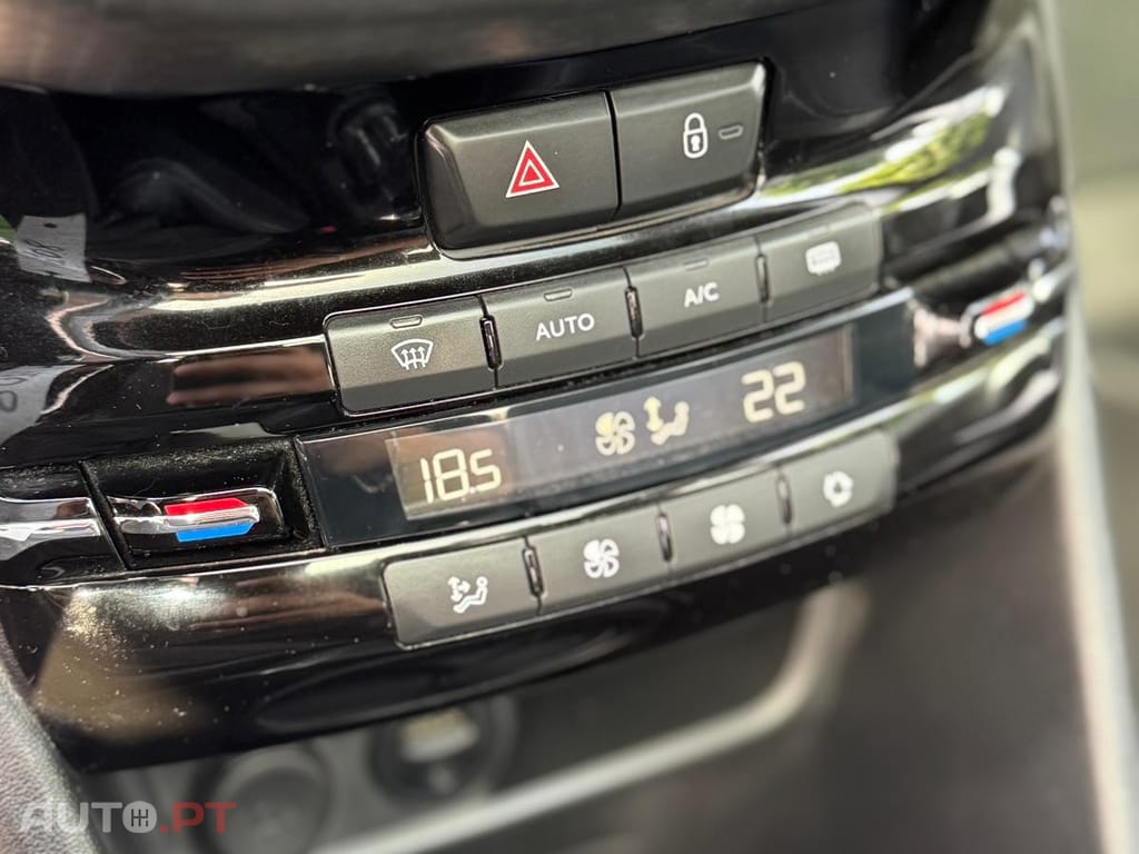 Peugeot 208 1.2 VTi Allure