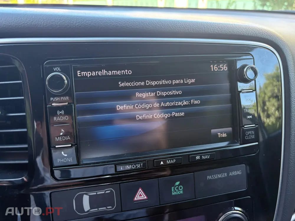 Mitsubishi Outlander 2.2 DI-D Instyle Navi