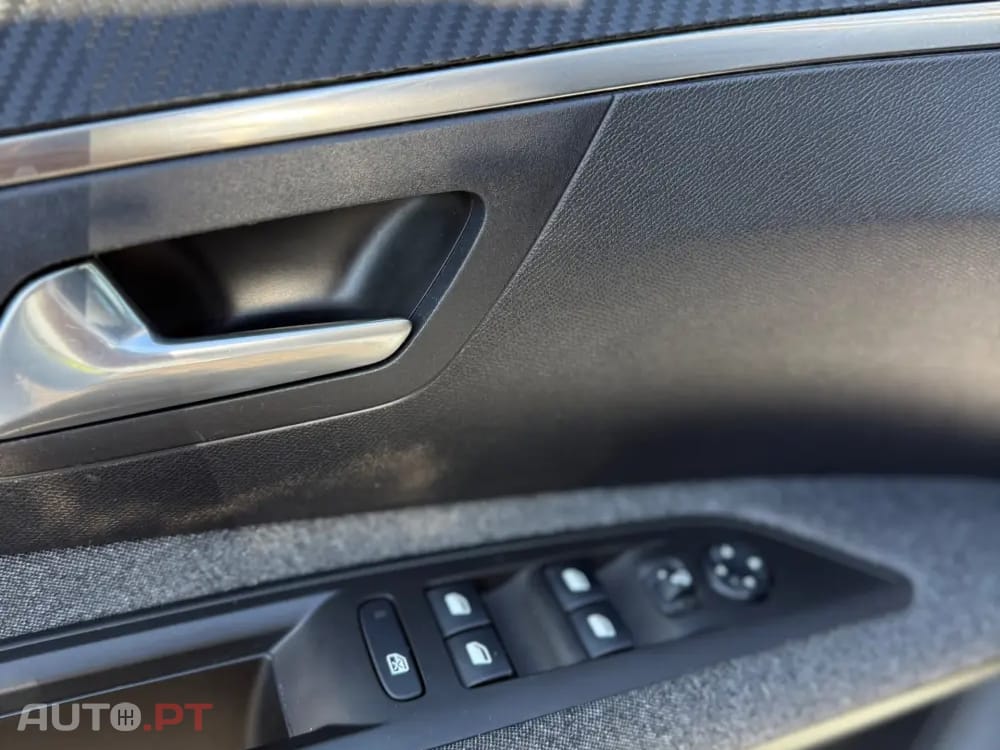 Peugeot 3008 1.6 BlueHDi Allure Grip Control EAT6