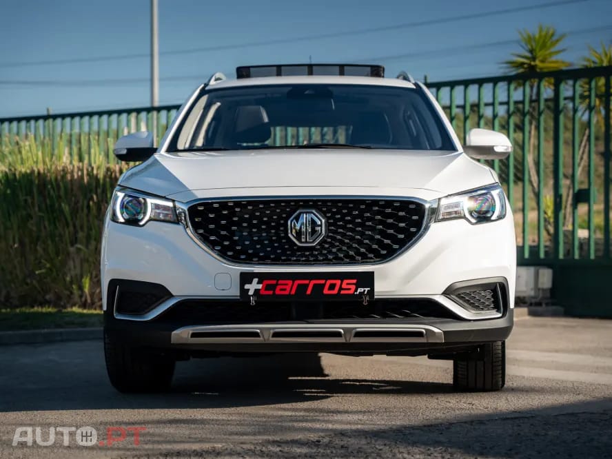 MG ZS EV 44.5 kWh Luxury