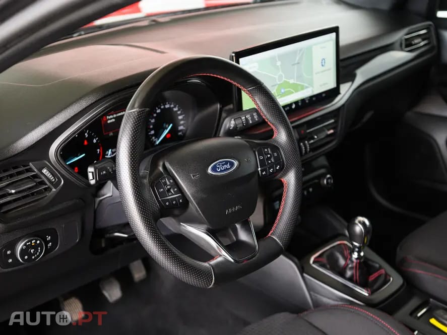 Ford Focus 1.0 EcoBoost MHEV ST-Line