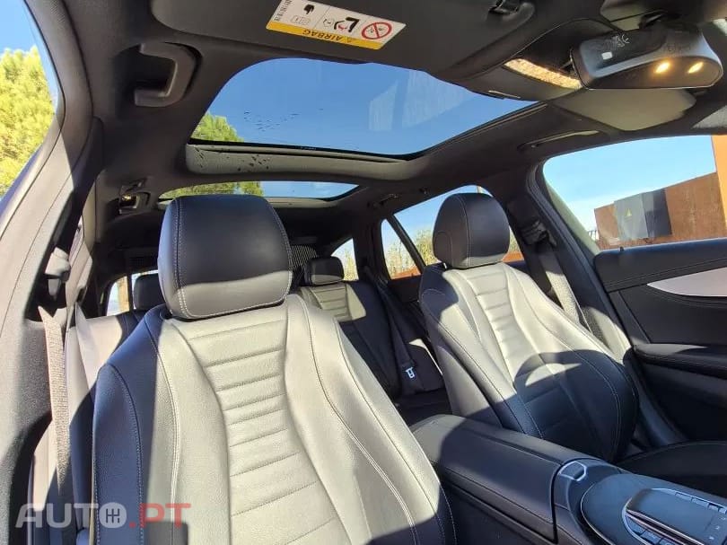 Mercedes-Benz E 300 9G-TRONIC AMG LINE 4 MATIC