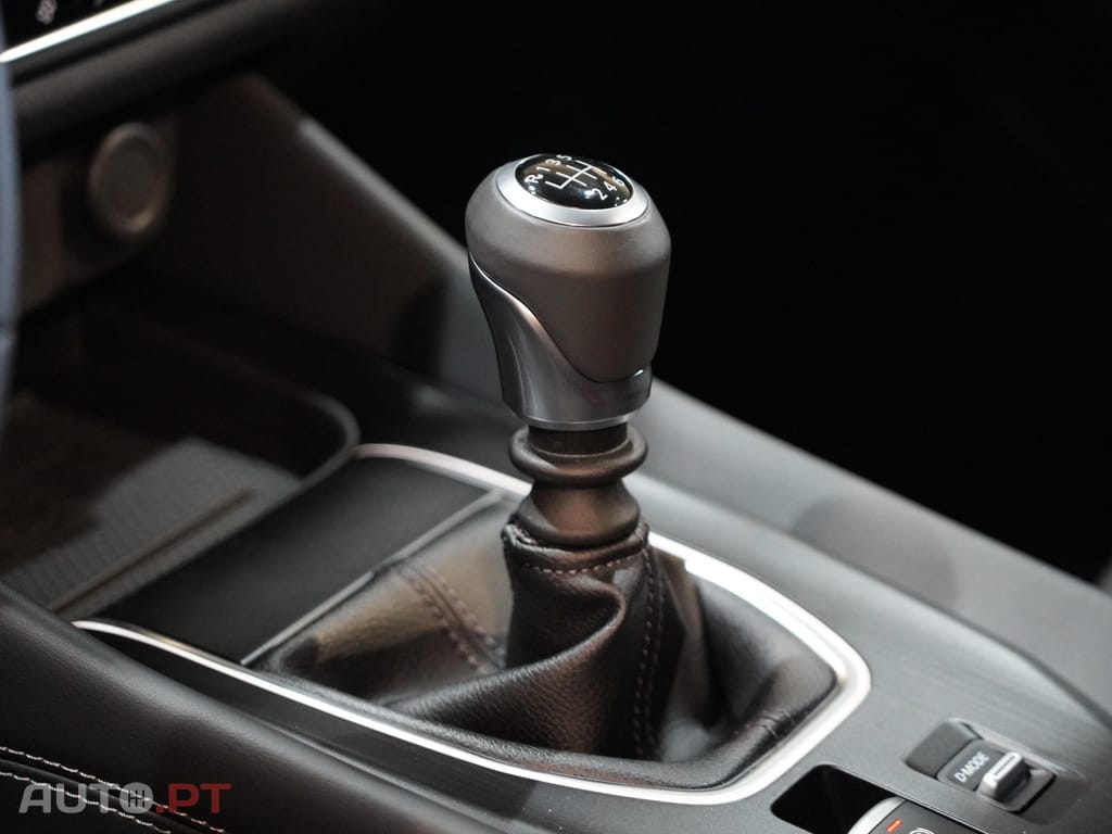 Nissan Qashqai 1.3 DIG-T N-Connecta LED+TT+SKY