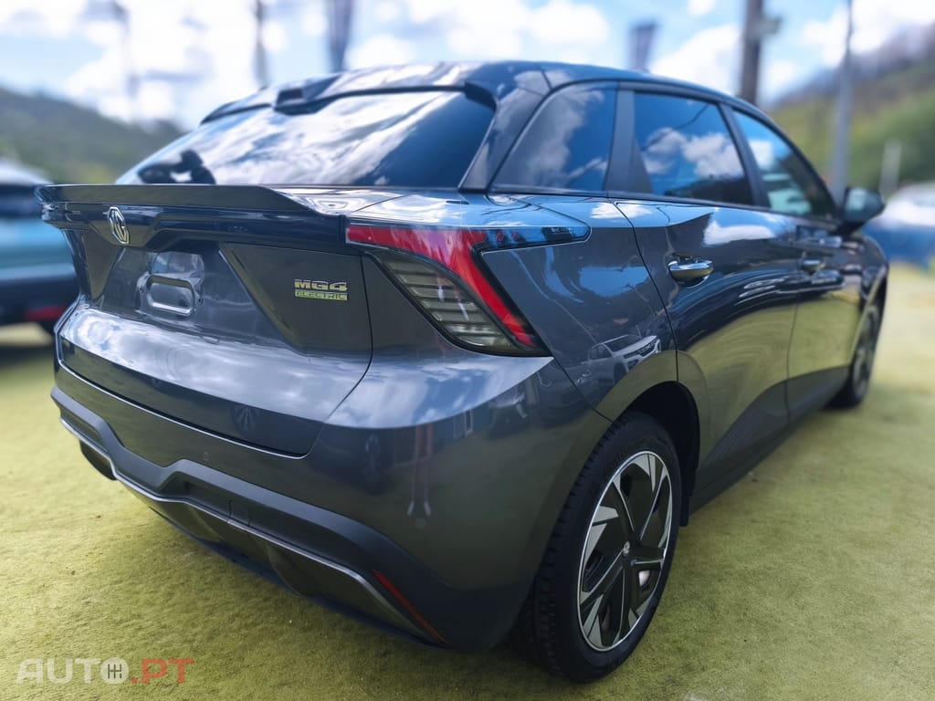 MG MG4 64 kWh Comfort