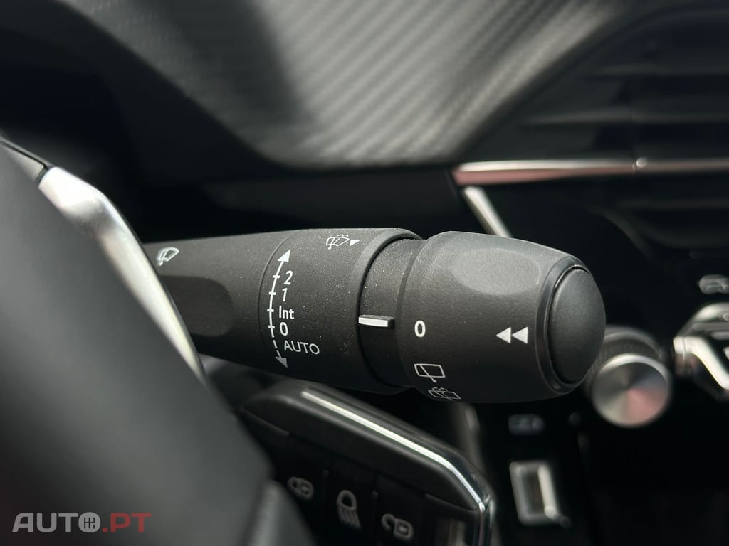 Peugeot 208 1.2 Hybrid Allure e-DCS6