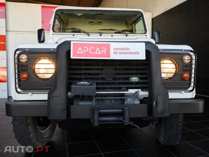 Land Rover Defender 90 SW 2.5 Td5 E