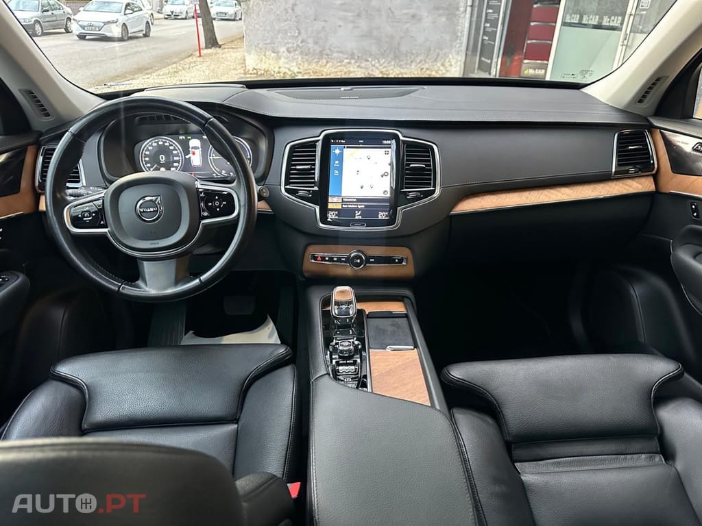 Volvo XC90 2.0 T8 PHEV Inscription Expression AWD