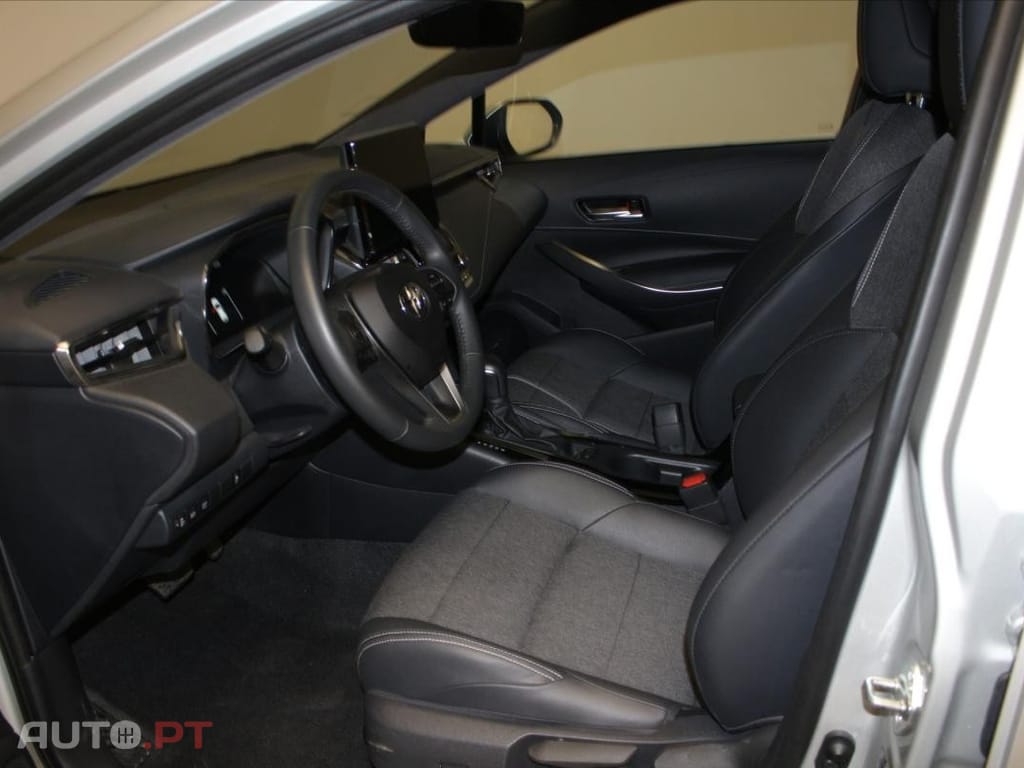 Toyota Corolla 1.8 Hybrid Design