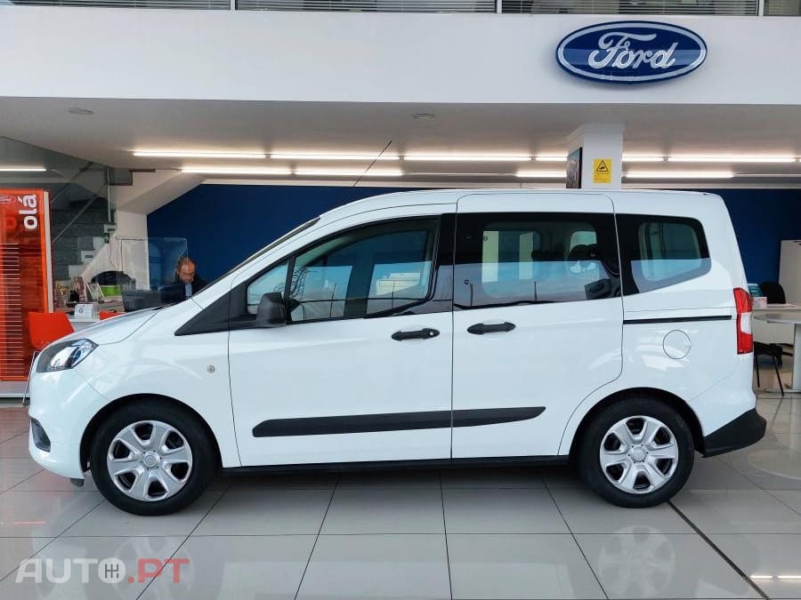 Ford Tourneo 1.5 TDCi Ambiente