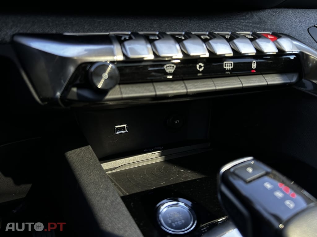 Peugeot 3008 1.2 PureTech Allure EAT8