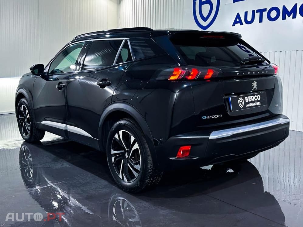Peugeot E-2008 50 kWh GT
