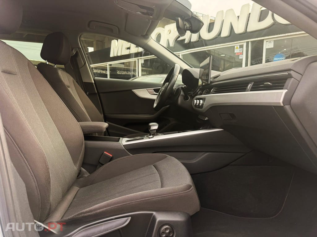 Audi A4 Avant 30 TDI S tronic