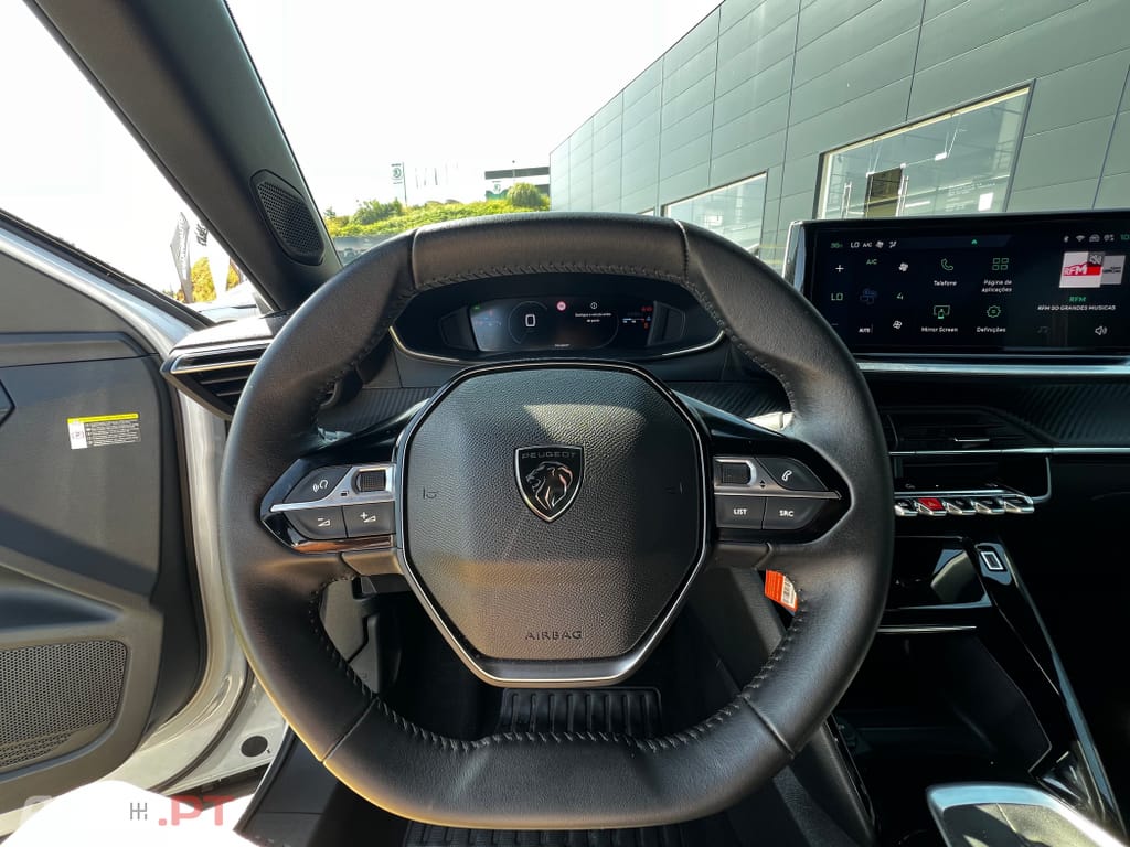 Peugeot 2008 1.2 PureTech Allure