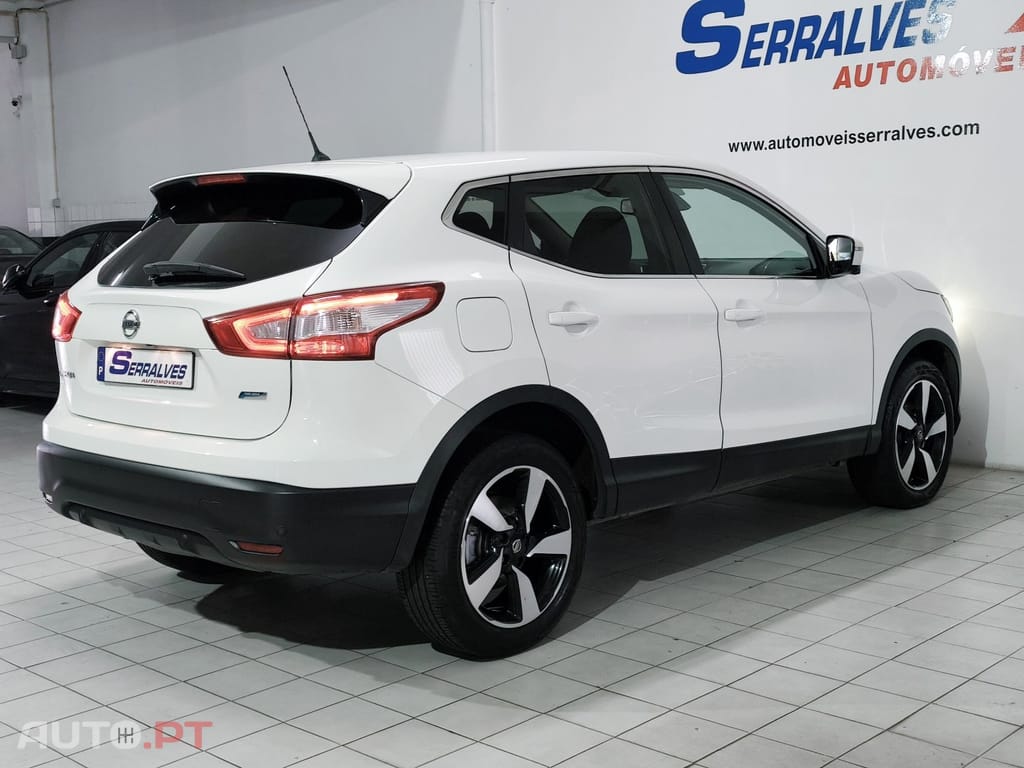 Nissan Qashqai 1.5 dCi N-Connecta 18
