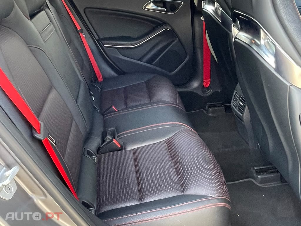 Mercedes-Benz A 45 AMG 4-MATIC